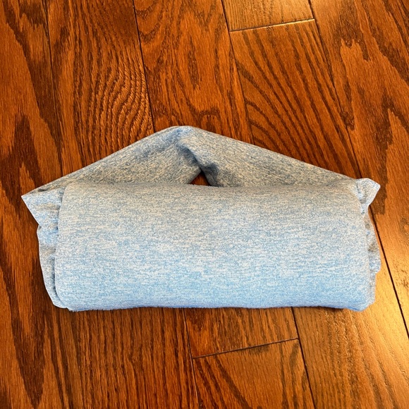travel neck pillow - small, blue - Picture 1 of 2